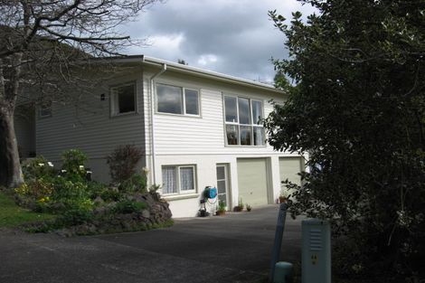 Photo of property in 1 Damian Grove, Waterloo, Lower Hutt, 5011