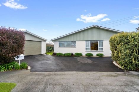 Photo of property in 73 Greendale Avenue, Avonhead, Christchurch, 8042