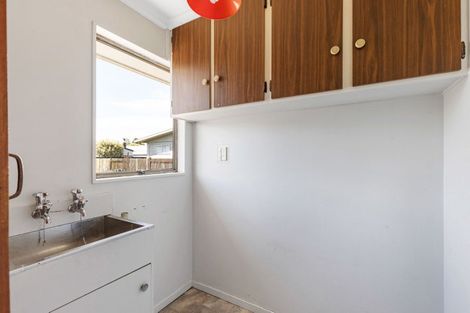 Photo of property in 71 Kaimanawa Street, Kelvin Grove, Palmerston North, 4414