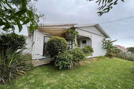 Photo of property in 67 Grey Street, Waitara, 4320