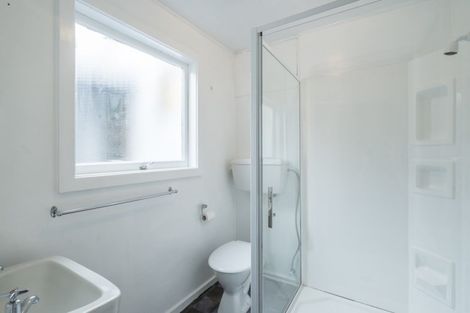 Photo of property in 22 Aorangi Road, Paraparaumu, 5032