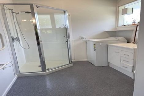 Photo of property in 62 Tio Tio Road, Miramar, Wellington, 6022