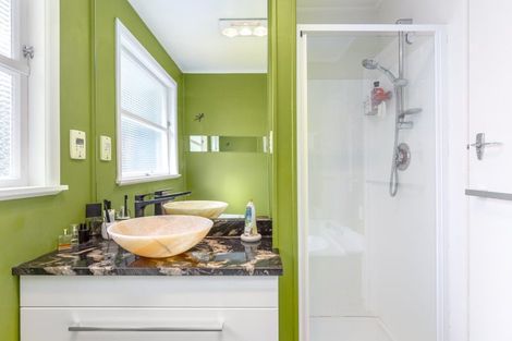 Photo of property in 85 Brandon Street, Featherston, 5710