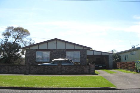 Photo of property in 3 Atiawa Street, Glen Avon, New Plymouth, 4312