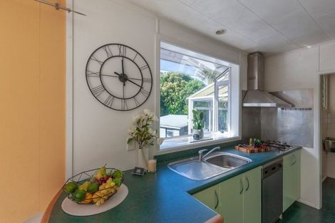 Photo of property in 80 Crawford Avenue, Mangere Bridge, Auckland, 2022