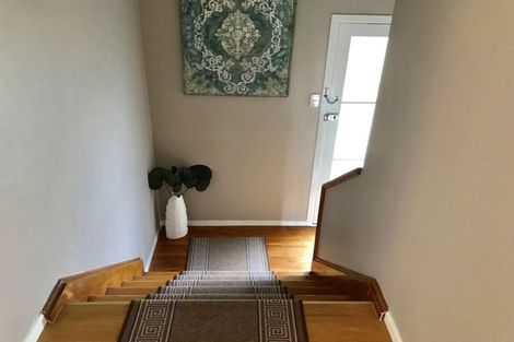 Photo of property in 117 Forrest Hill Road, Forrest Hill, Auckland, 0620