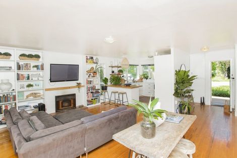 Photo of property in 26 Lysnar Street, Okitu, Gisborne, 4010