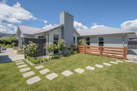 Photo of property in 60 Ferry Lane, Mount Pisa, Cromwell, 9383