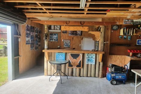 Photo of property in 28 Kowhai Street, Castlecliff, Whanganui, 4501