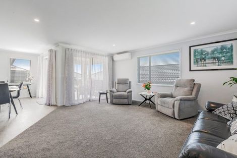 Photo of property in 24 Minerva Avenue, Helensville, 0800