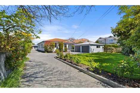 Photo of property in 90 Opawa Road, Opawa, Christchurch, 8023