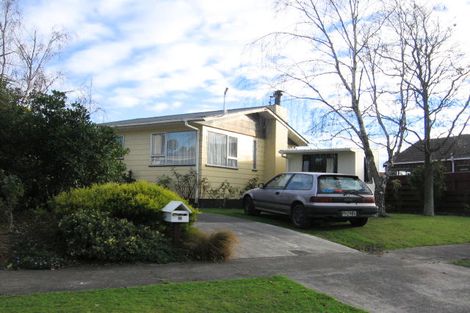 Photo of property in 35 Pinedale Parade, Milson, Palmerston North, 4414