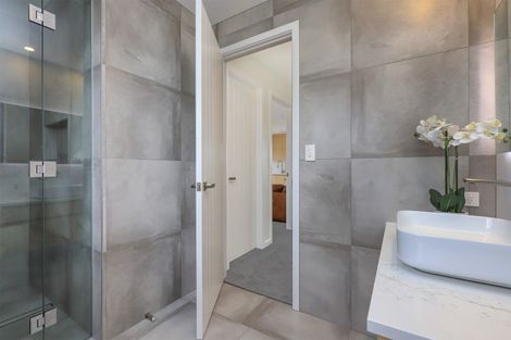 Photo of property in 40 Aspiring Drive, Poraiti, Napier, 4112