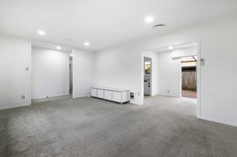 Photo of property in 86 Marlborough Avenue, Glenfield, Auckland, 0629