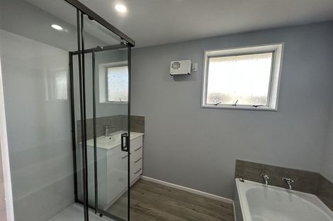 Photo of property in 2/19 Sturrocks Road, Redwood, Christchurch, 8051