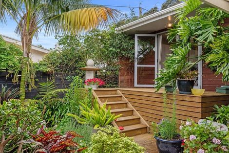 Photo of property in 17 Okura River Road, Okura, Albany, 0792