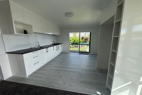 Photo of property in 21 Tranent Road, Mangere, Auckland, 2022