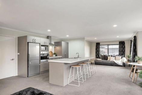 Photo of property in 33 Rossall Crescent, Rolleston, 7615