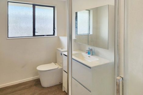 Photo of property in 1 Korau Grove, Stokes Valley, Lower Hutt, 5019