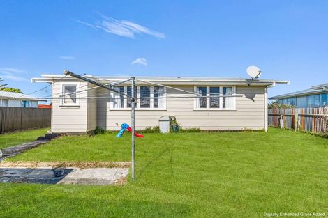 Photo of property in 55 Titoki Street, Castlecliff, Whanganui, 4501