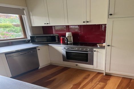 Photo of property in 20 Ranui Terrace, Tawa, Wellington, 5028