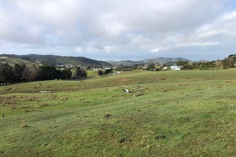 Photo of property in 35 Boundary Road, Hikurangi, 0114