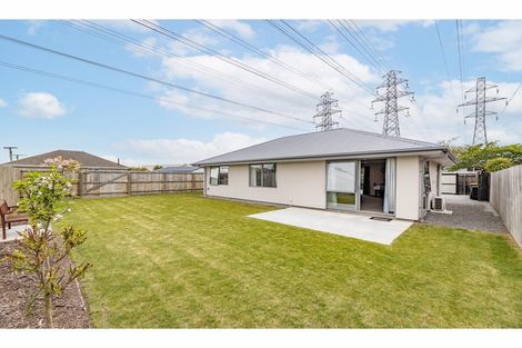 Photo of property in 34 Roberts Road, Hei Hei, Christchurch, 8042