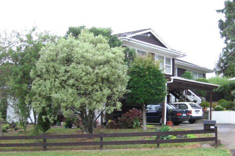 Photo of property in 126 Farquhar Road, Glendene, Auckland, 0602