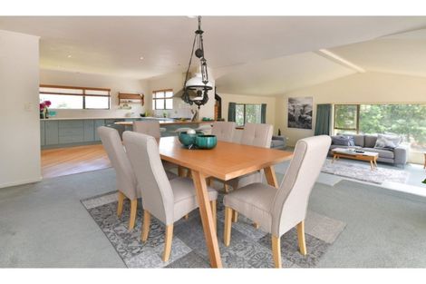 Photo of property in 77 Matija Place, Red Beach, 0932