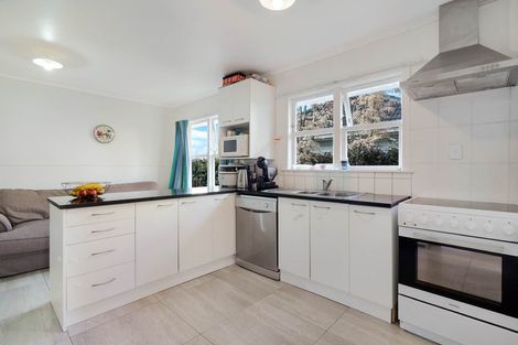 Photo of property in 54 Matipo Road, Te Atatu Peninsula, Auckland, 0610