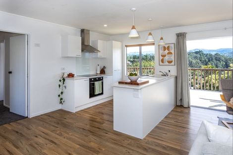 Photo of property in 8 Ridge Road, Tairua, 3508