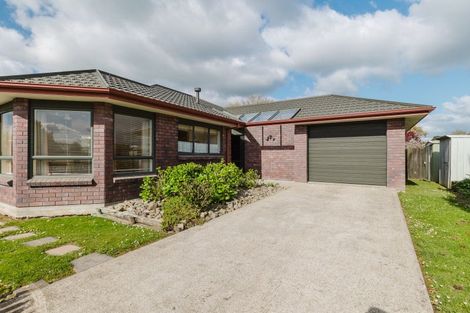 Photo of property in 17 Tyndall Street, Pahiatua, 4910
