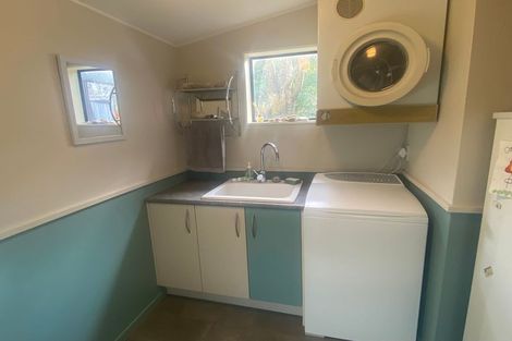 Photo of property in 8 Escort Grove, Awapuni, Palmerston North, 4412