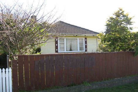 Photo of property in 135 Moohan Street, Wainuiomata, Lower Hutt, 5014