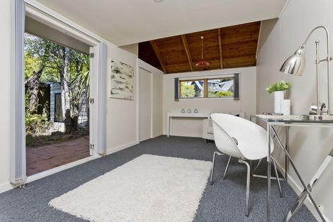 Photo of property in 8 Eucalyptus Place, Beach Haven, Auckland, 0626