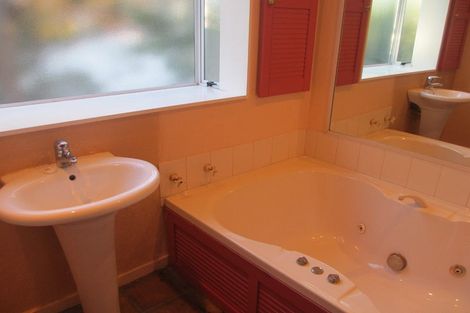 Photo of property in 19 Otara Street, Ilam, Christchurch, 8053