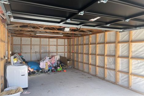 Photo of property in 185 Bowhill Road, New Brighton, Christchurch, 8083