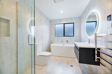 Photo of property in 5 Babos Avenue, Kumeu, 0810