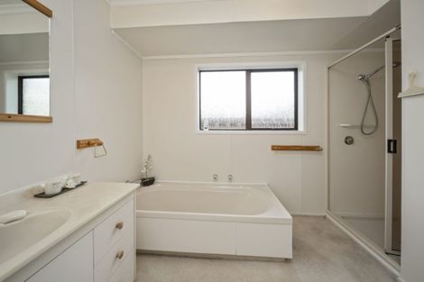 Photo of property in 6a Cornwall Street, Brooklands, New Plymouth, 4310