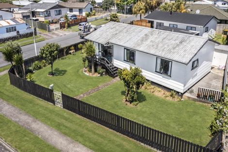 Photo of property in 1/66b Burundi Avenue, Clendon Park, Auckland, 2103