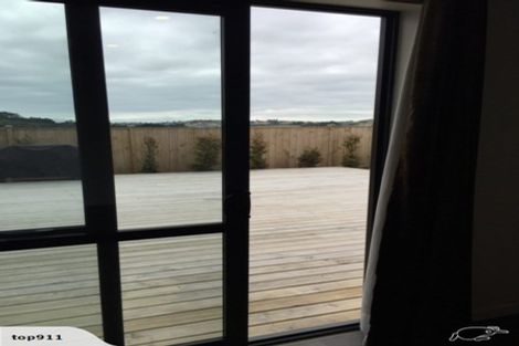 Photo of property in 11 New Dawn Lane, Albany Heights, Auckland, 0632