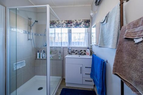 Photo of property in 56 Rhodes Street, Waimate, 7924