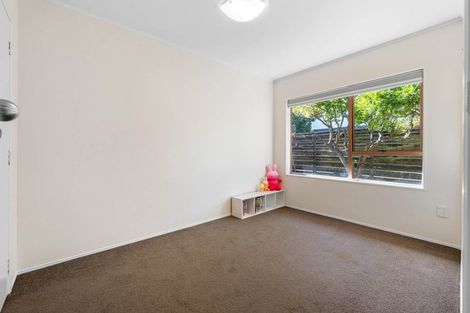 Photo of property in 1/15 Bramley Drive, Farm Cove, Auckland, 2012