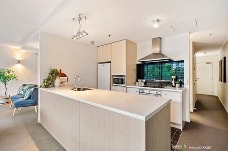 Photo of property in Montreaux Apartments, 3g/164 The Terrace, Wellington Central, Wellington, 6011