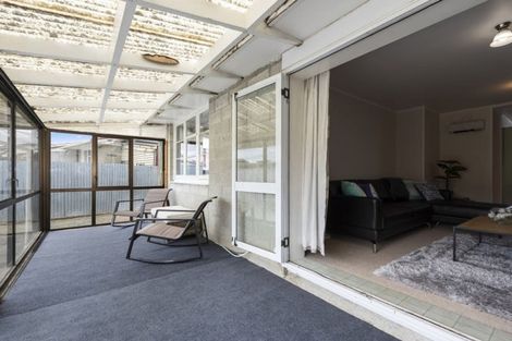 Photo of property in 9/45 Pine Avenue, Ebdentown, Upper Hutt, 5018