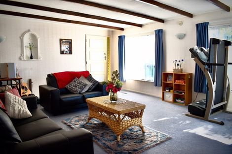 Photo of property in 123 Guy Street, Dannevirke, 4930