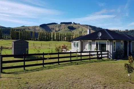 Photo of property in 500 Kinloch Road, Kinloch, Taupo, 3377