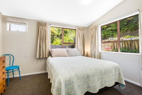 Photo of property in 2 Mizzen Place, Whitby, Porirua, 5024