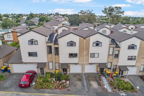 Photo of property in St Claire Village, 11/172 Mcleod Road, Te Atatu South, Auckland, 0610