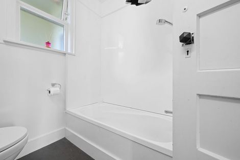 Photo of property in 14 Plunket Terrace, Hamilton East, Hamilton, 3216